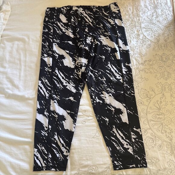 Pro Player Women's Size XL Athletic Legging Gray/Black moisture wicking - Picture 3 of 11